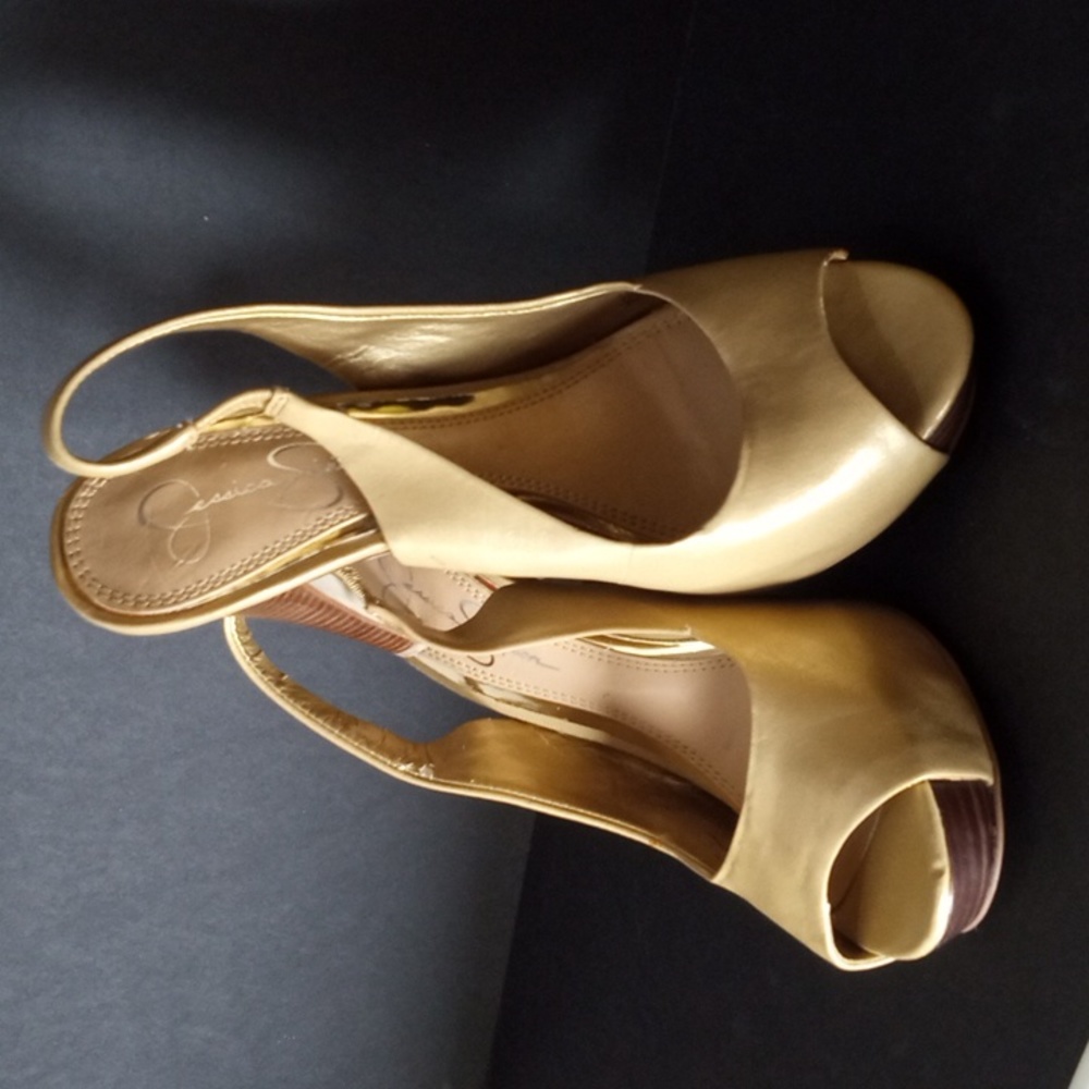 Jessica Simpson high heels